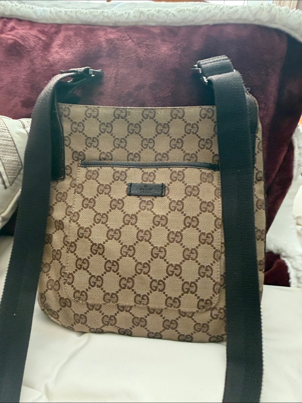 Vintage Gucci GG Supreme Monogrammed canvas shoulder bag with Strap 122793